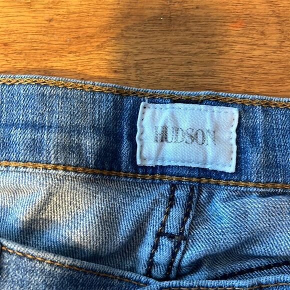 Hudson Jeans Ankle Cropped Jeans - Picture 2 of 6